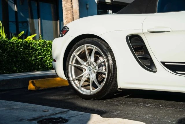 2017 Porsche 718 Boxster - Image 18 of 21