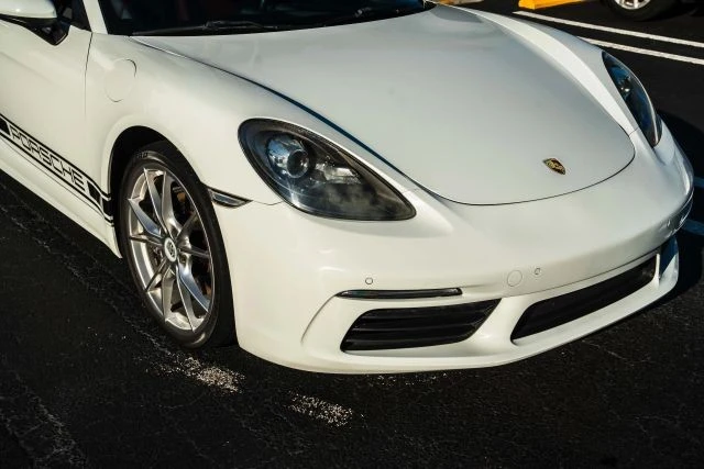 2017 Porsche 718 Boxster - Image 12 of 21