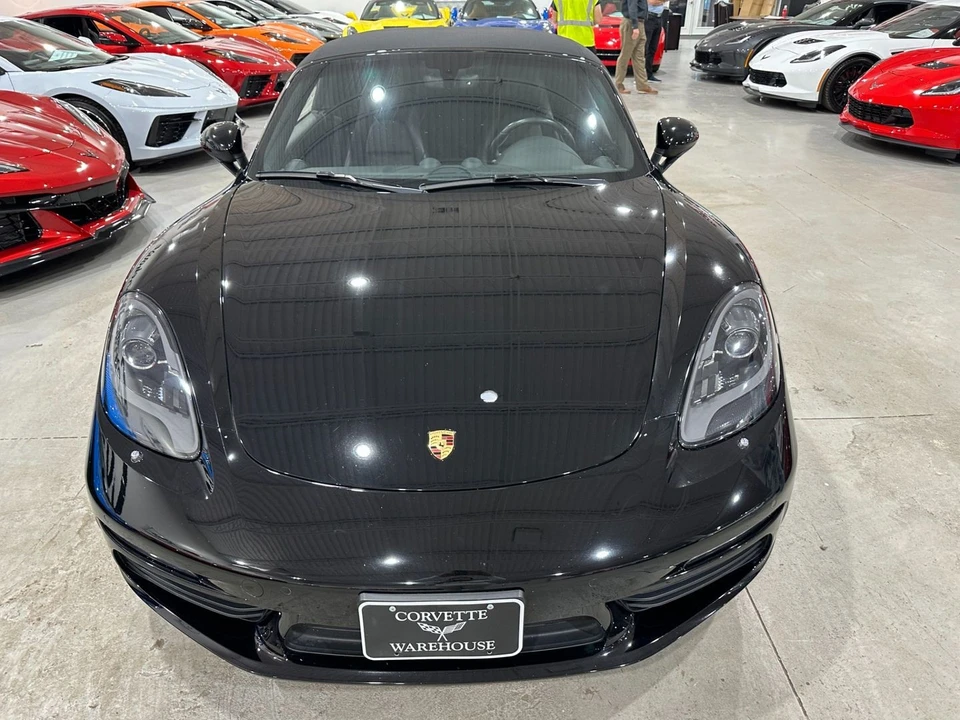 2017 Porsche 718 Boxster - Image 9 of 11
