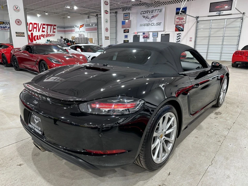 2017 Porsche 718 Boxster - Image 7 of 11