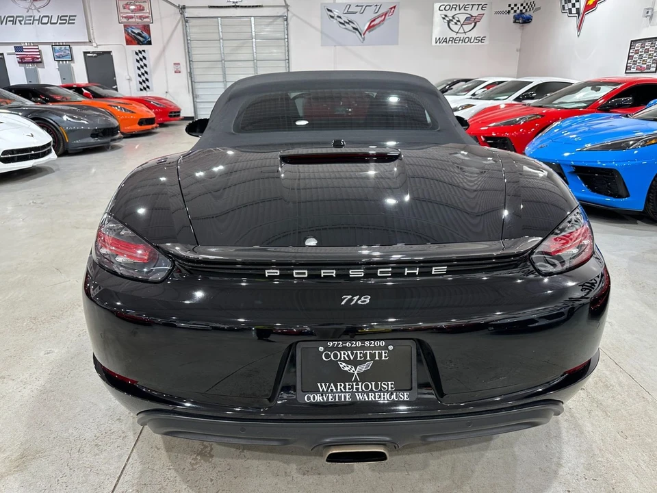 2017 Porsche 718 Boxster - Image 8 of 11