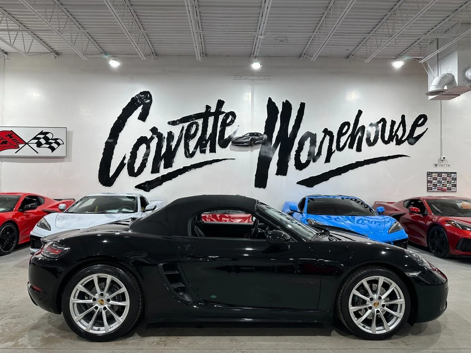 2017 Porsche 718 Boxster - Image 10 of 21