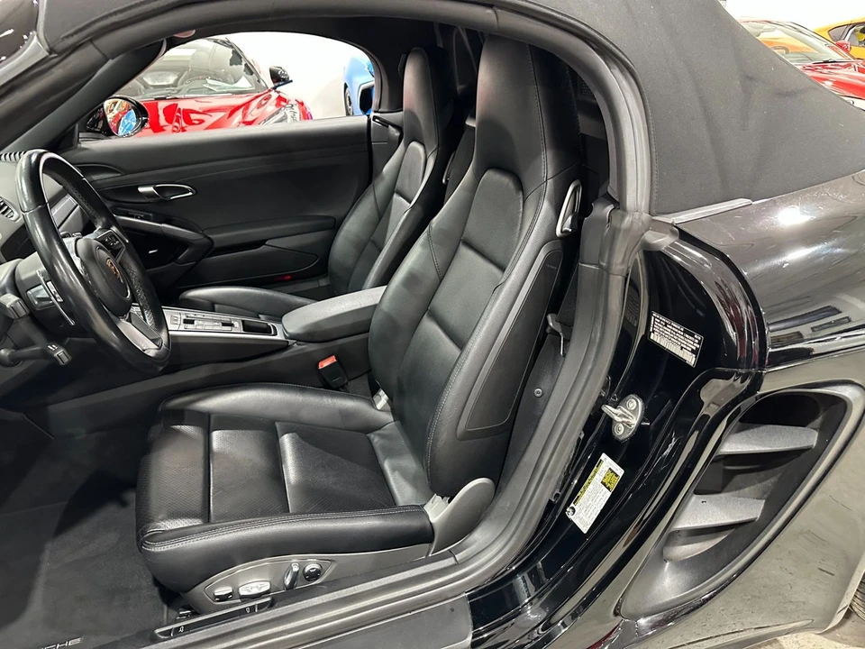 2017 Porsche 718 Boxster - Image 13 of 21
