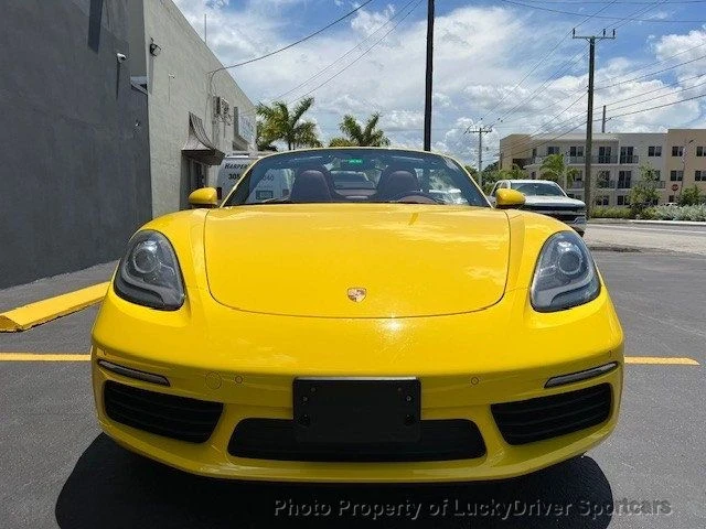 2017 Porsche 718 Boxster - Image 6 of 11