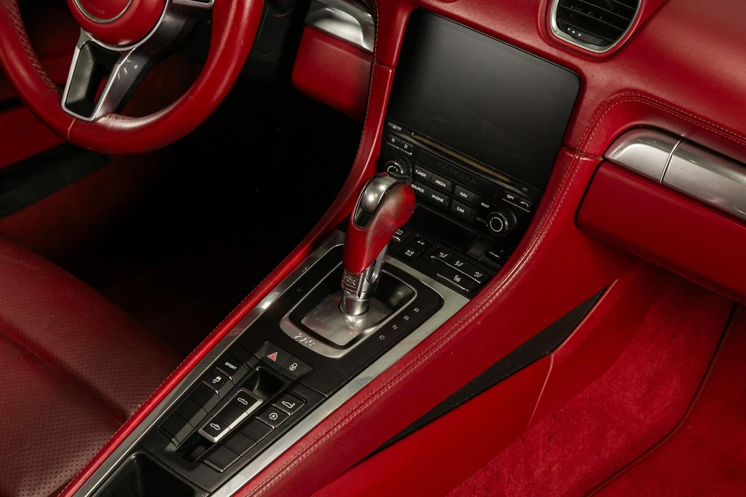 2017 Porsche 718 Boxster - Image 25 of 31