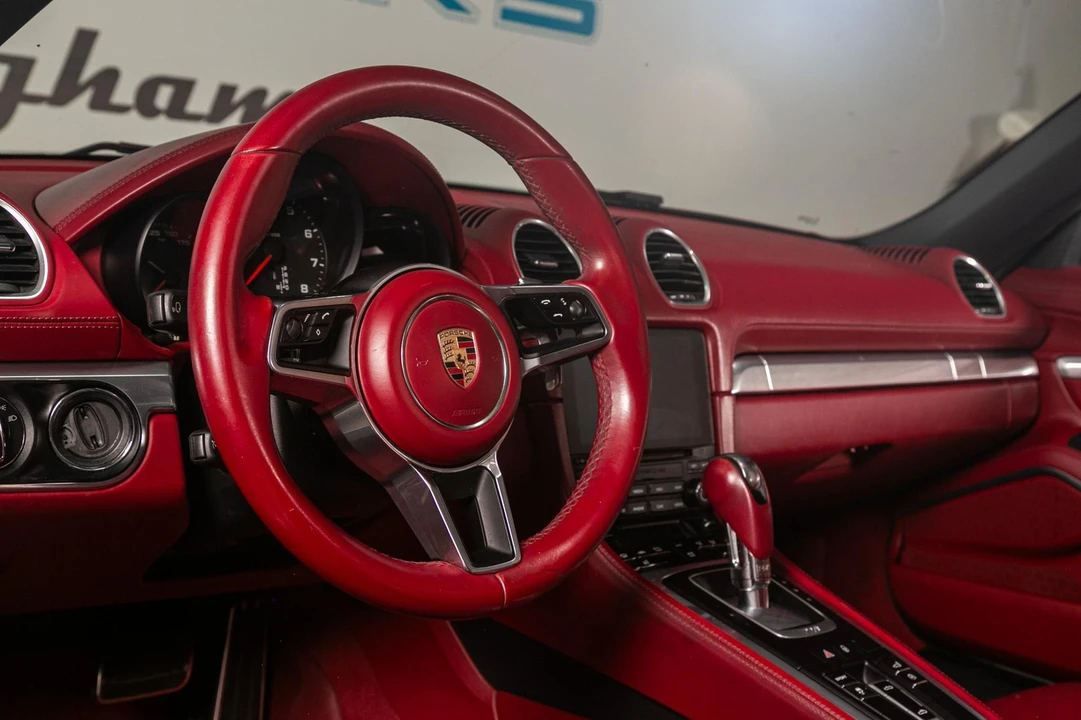 2017 Porsche 718 Boxster - Image 2 of 31