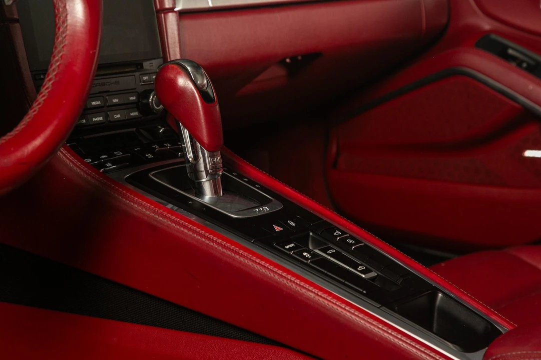 2017 Porsche 718 Boxster - Image 26 of 31