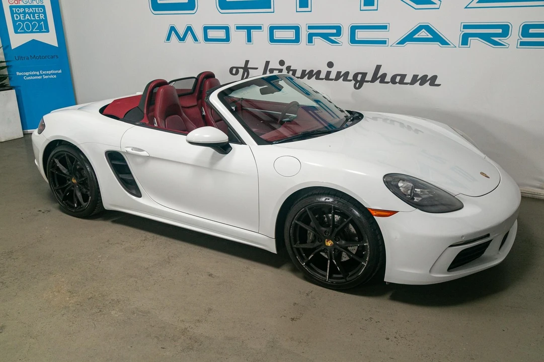 2017 Porsche 718 Boxster - Image 17 of 31