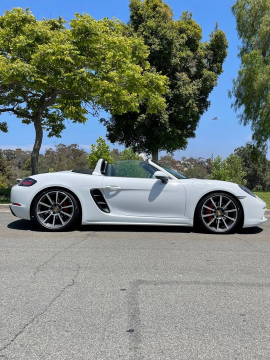2017 Porsche 718 Boxster S - Image 6 of 8