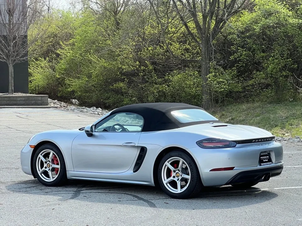 2017 Porsche 718 Boxster S - Image 3 of 7