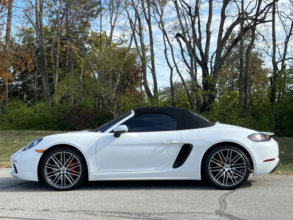 2017 Porsche 718 Boxster S - Image 2 of 7