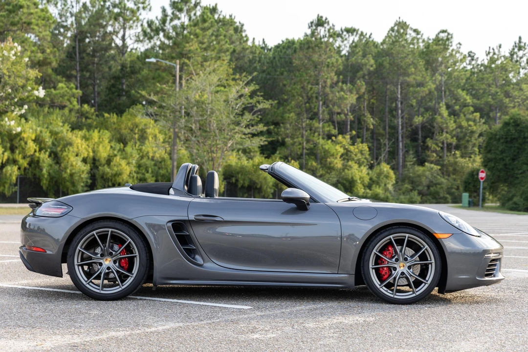 2017 Porsche 718 Boxster S - Image 10 of 31