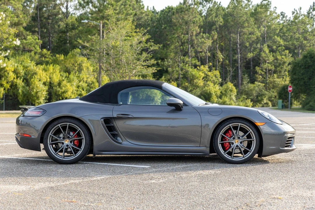 2017 Porsche 718 Boxster S - Image 18 of 31