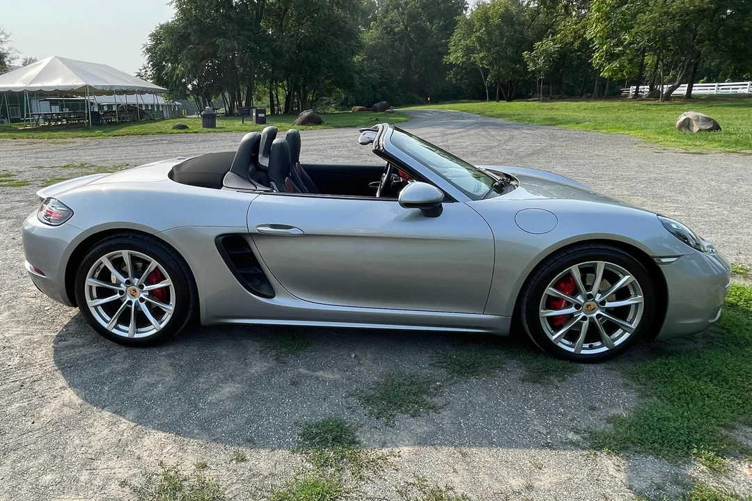2017 Porsche 718 Boxster S - Image 3 of 31