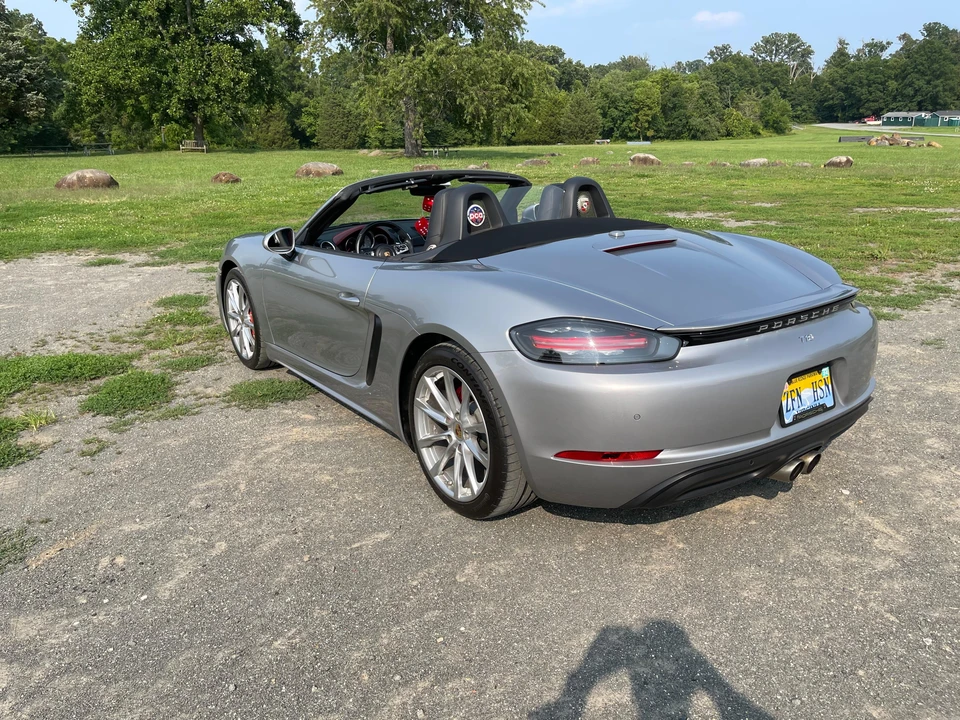 2017 Porsche 718 Boxster S - Image 16 of 31