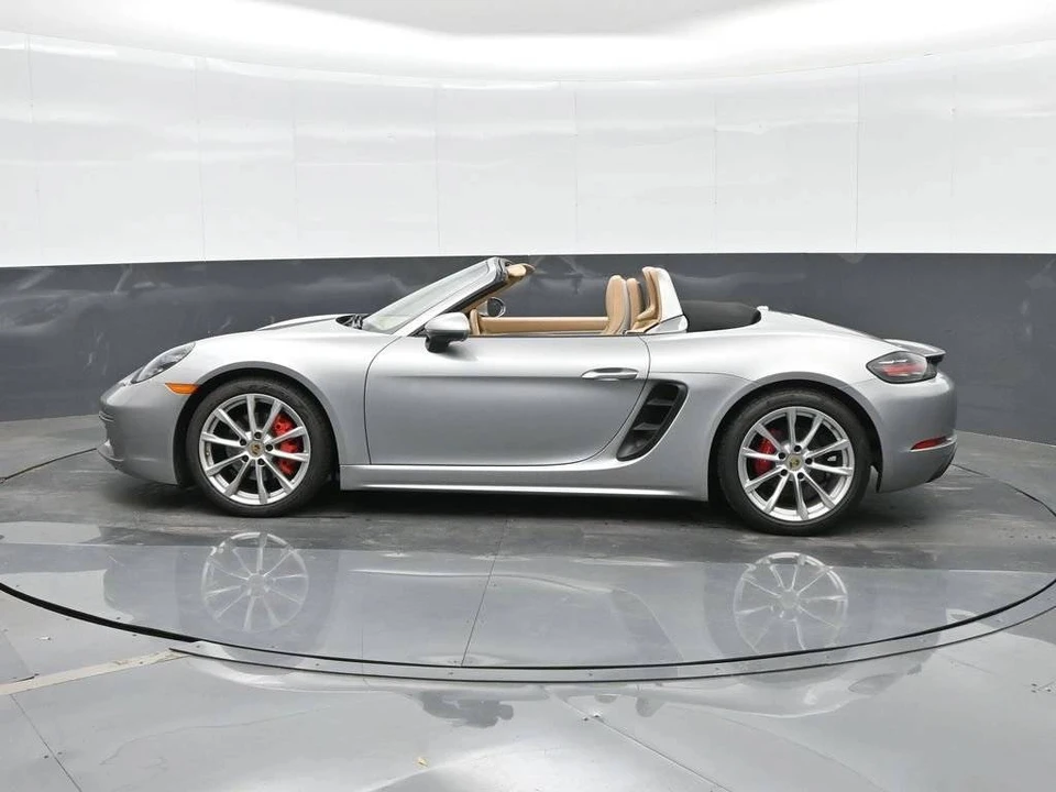 2017 Porsche 718 Boxster S - Image 2 of 5