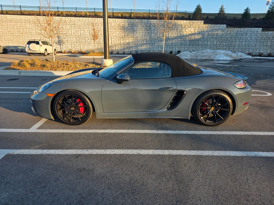 2017 Porsche 718 Boxster S - Image 9 of 31
