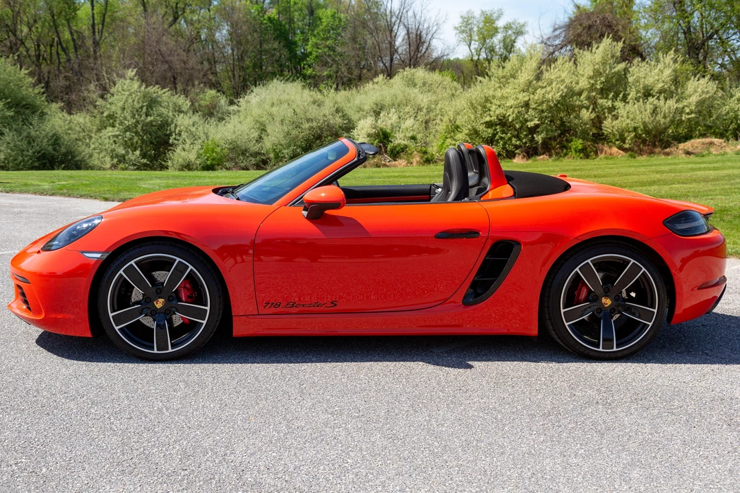 2017 Porsche 718 Boxster S - Image 9 of 31