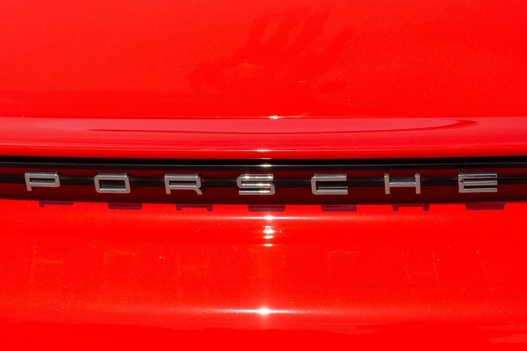 2017 Porsche 718 Boxster S - Image 27 of 31