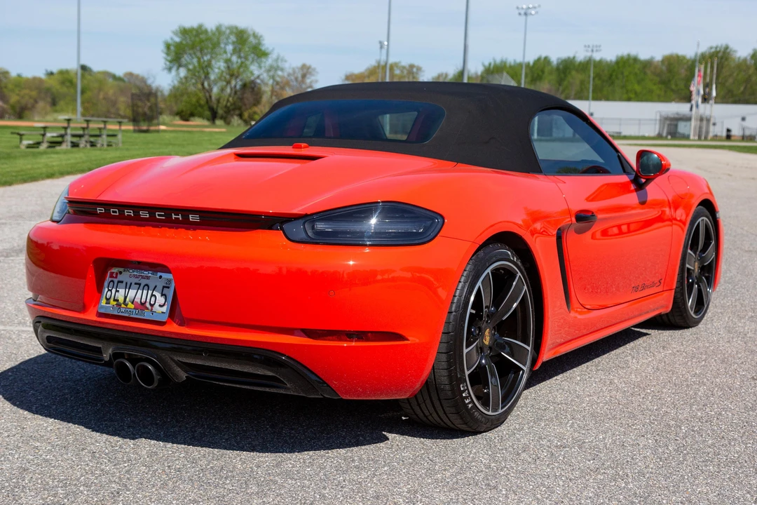 2017 Porsche 718 Boxster S - Image 16 of 31