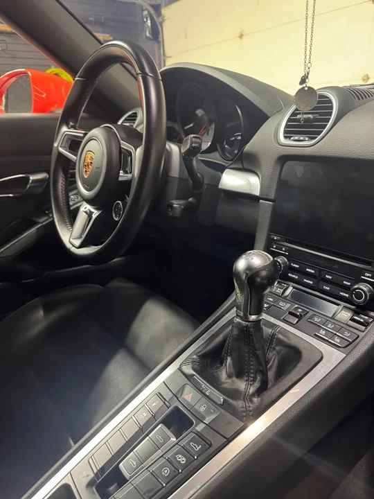 2017 Porsche 718 Boxster - Image 4 of 10