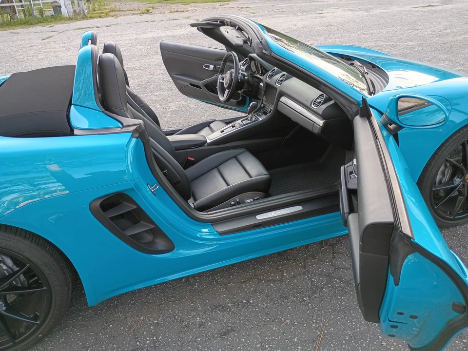 2017 Porsche 718 Boxster - Image 13 of 31