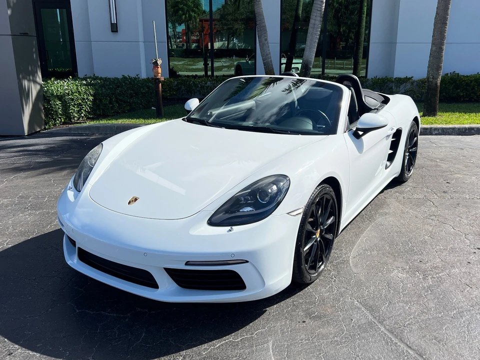 2017 Porsche 718 Boxster - Image 19 of 31