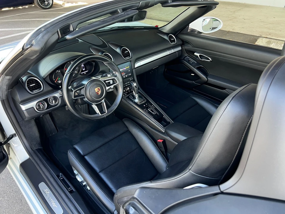 2017 Porsche 718 Boxster - Image 2 of 31