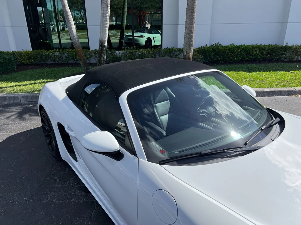 2017 Porsche 718 Boxster - Image 17 of 31