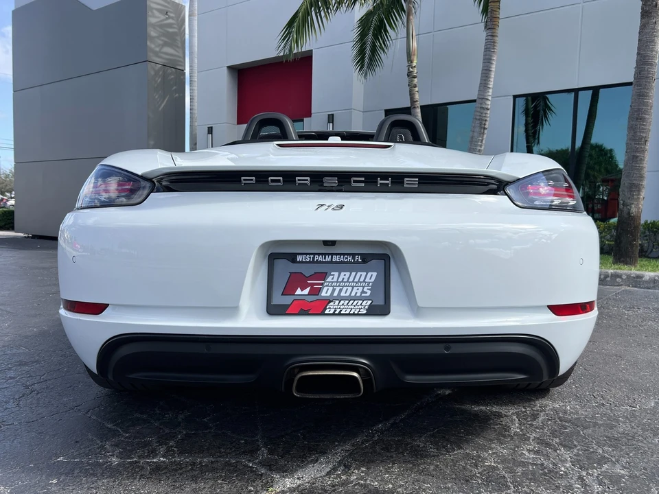 2017 Porsche 718 Boxster - Image 12 of 31