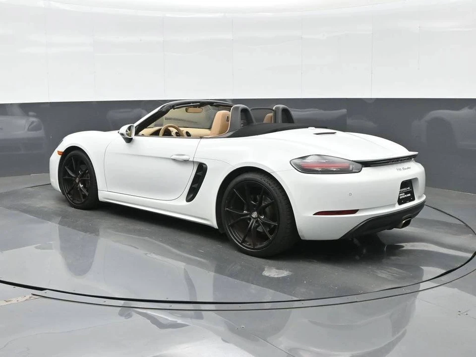 2017 Porsche 718 Boxster - Image 3 of 5