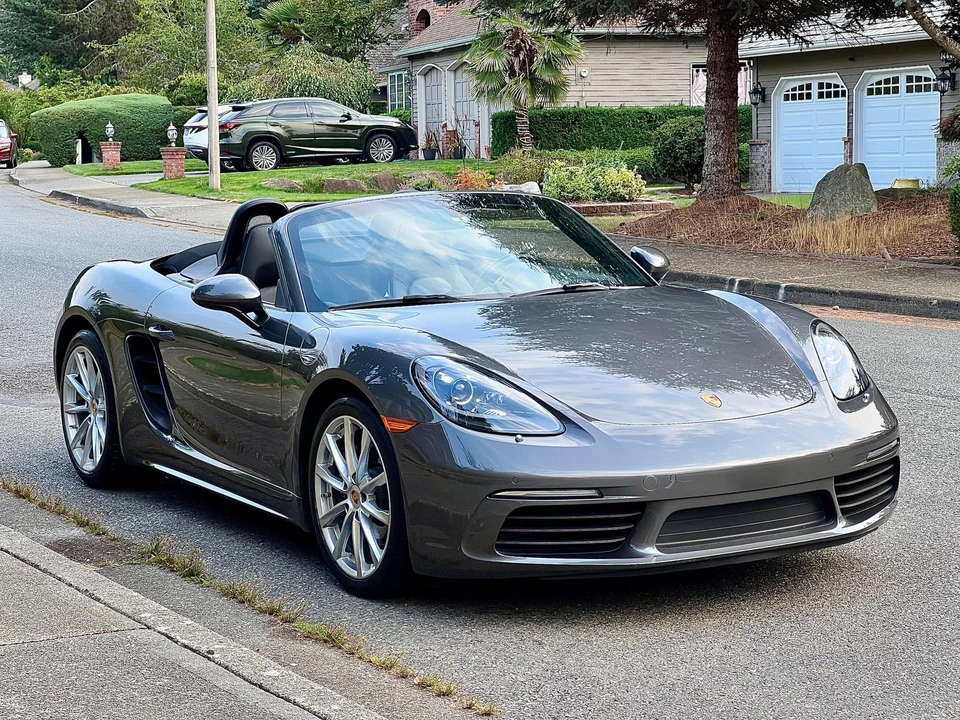 2017 Porsche 718 Boxster - Image 10 of 31