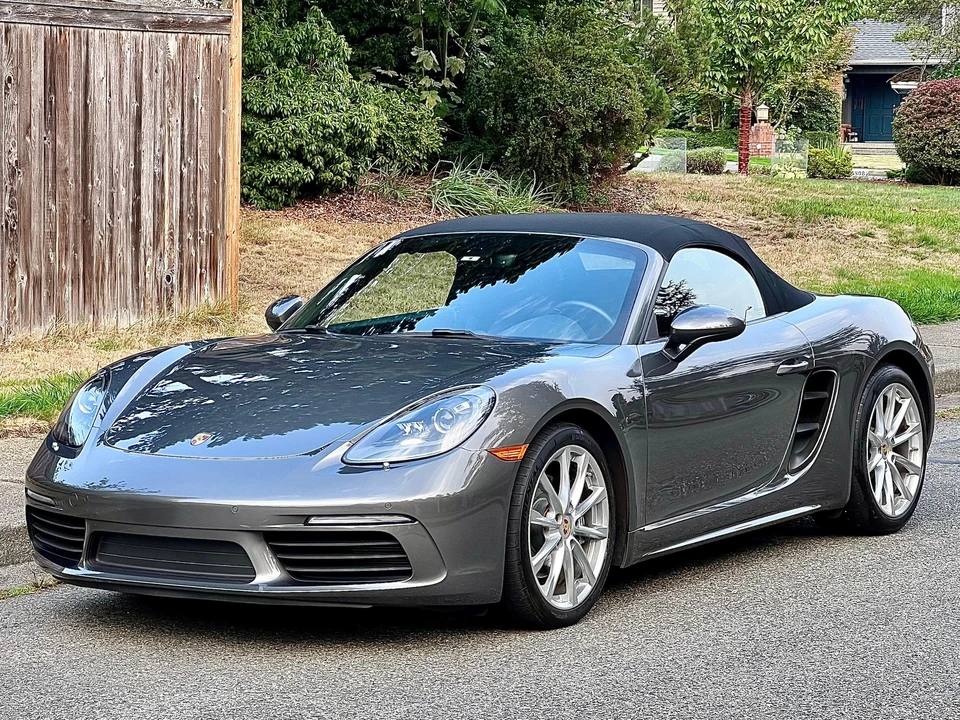 2017 Porsche 718 Boxster - Image 11 of 31