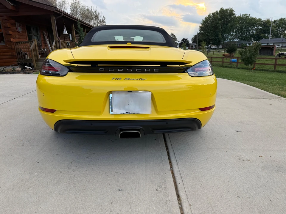 2017 Porsche 718 Boxster - Image 11 of 31