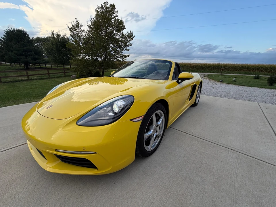 2017 Porsche 718 Boxster - Image 7 of 31