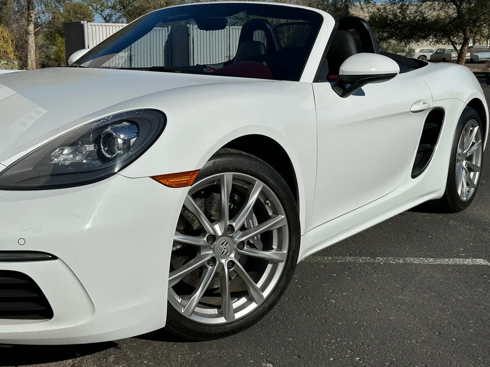 2017 Porsche 718 Boxster - Image 22 of 31