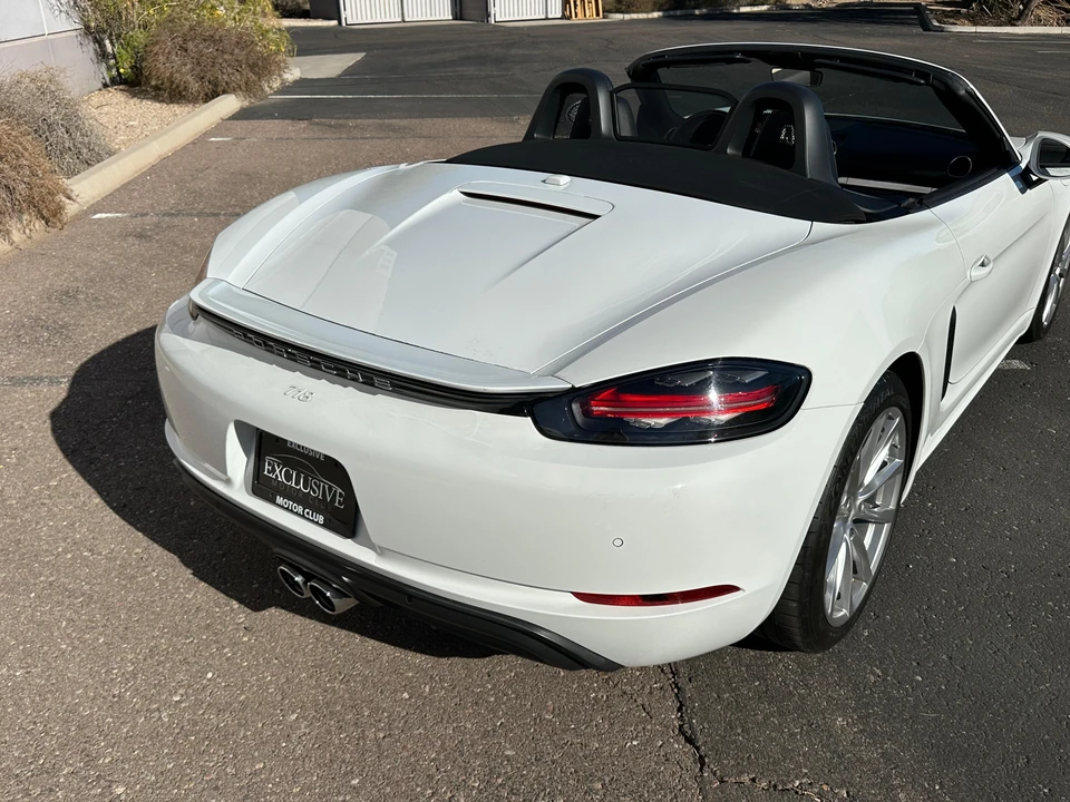 2017 Porsche 718 Boxster - Image 9 of 31