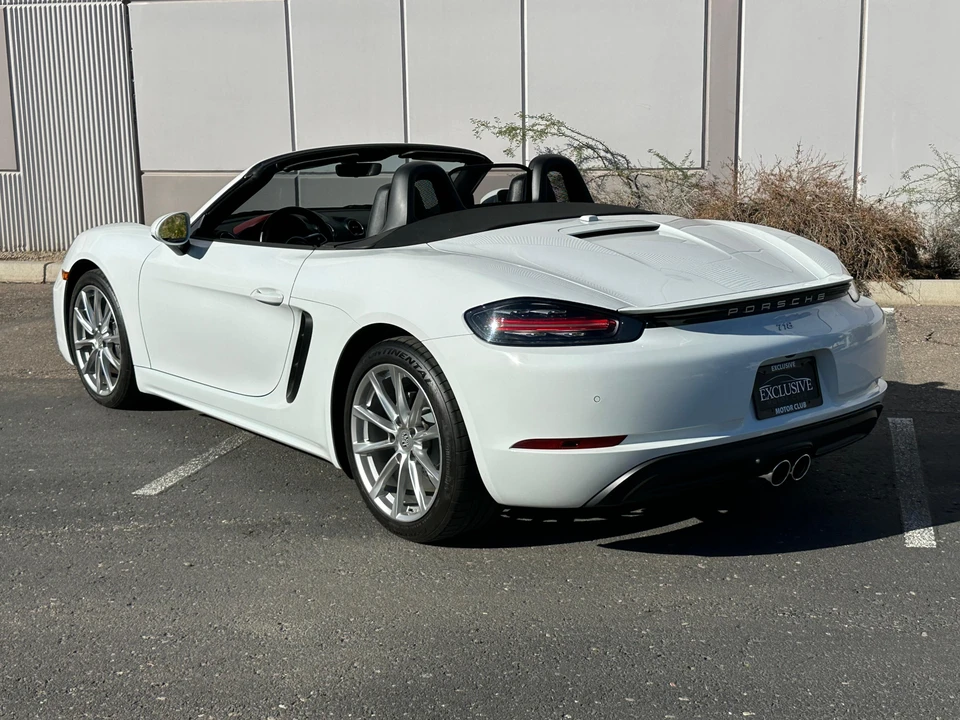 2017 Porsche 718 Boxster - Image 8 of 31