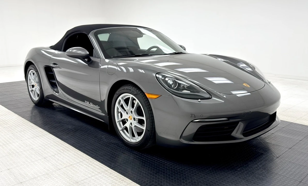 2017 Porsche 718 Boxster - Image 10 of 12