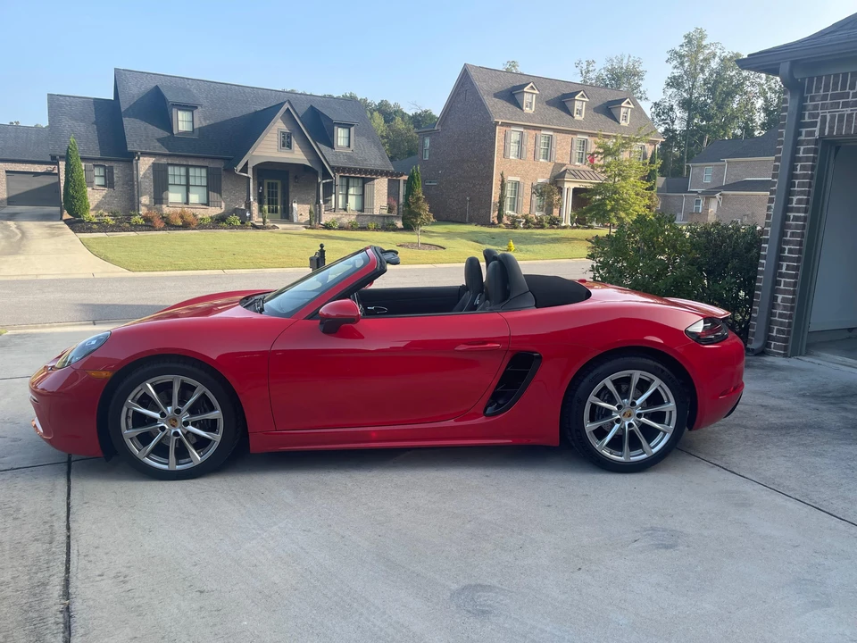 2017 Porsche 718 Boxster - Image 9 of 31