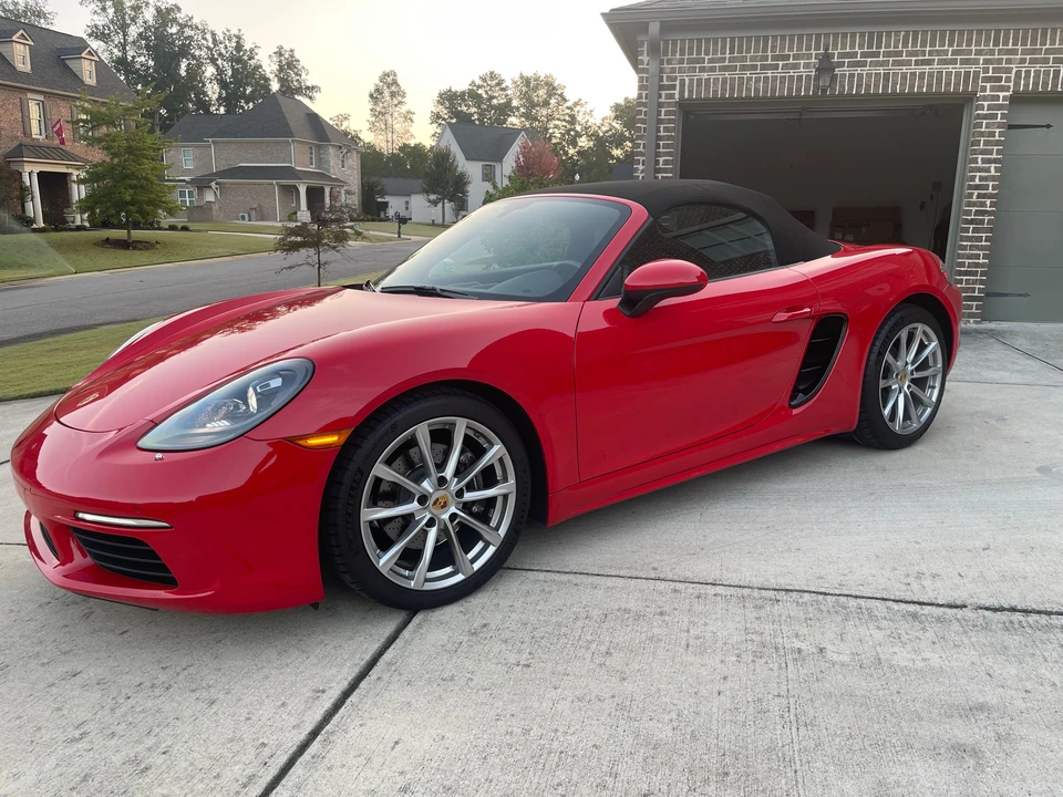 2017 Porsche 718 Boxster - Image 14 of 31