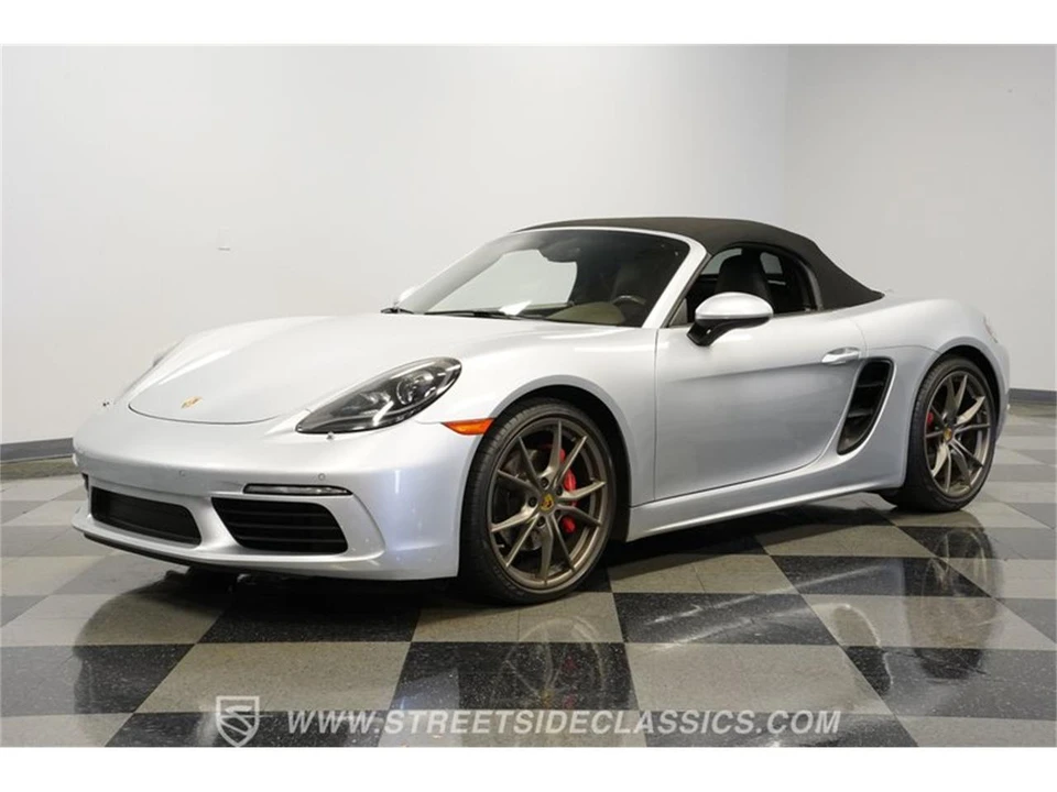 2017 Porsche 718 Boxster - Image 4 of 31
