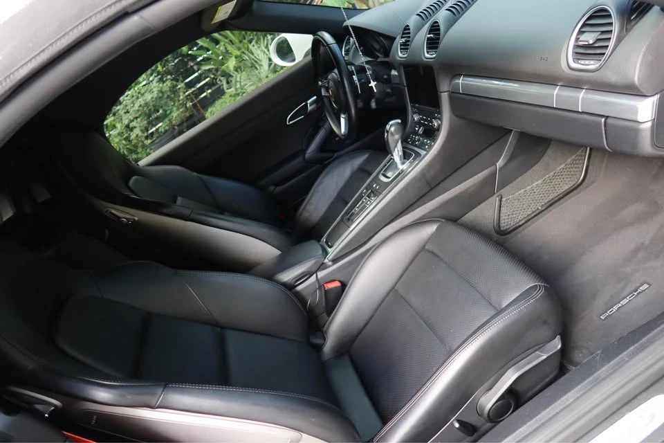 2017 Porsche 718 Boxster - Image 11 of 14