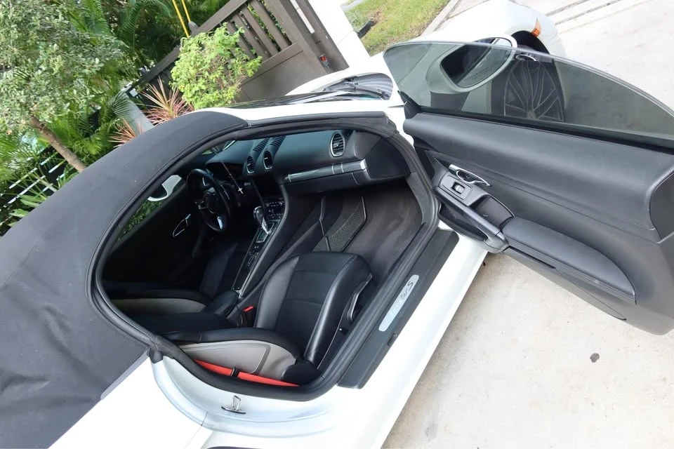 2017 Porsche 718 Boxster - Image 8 of 14