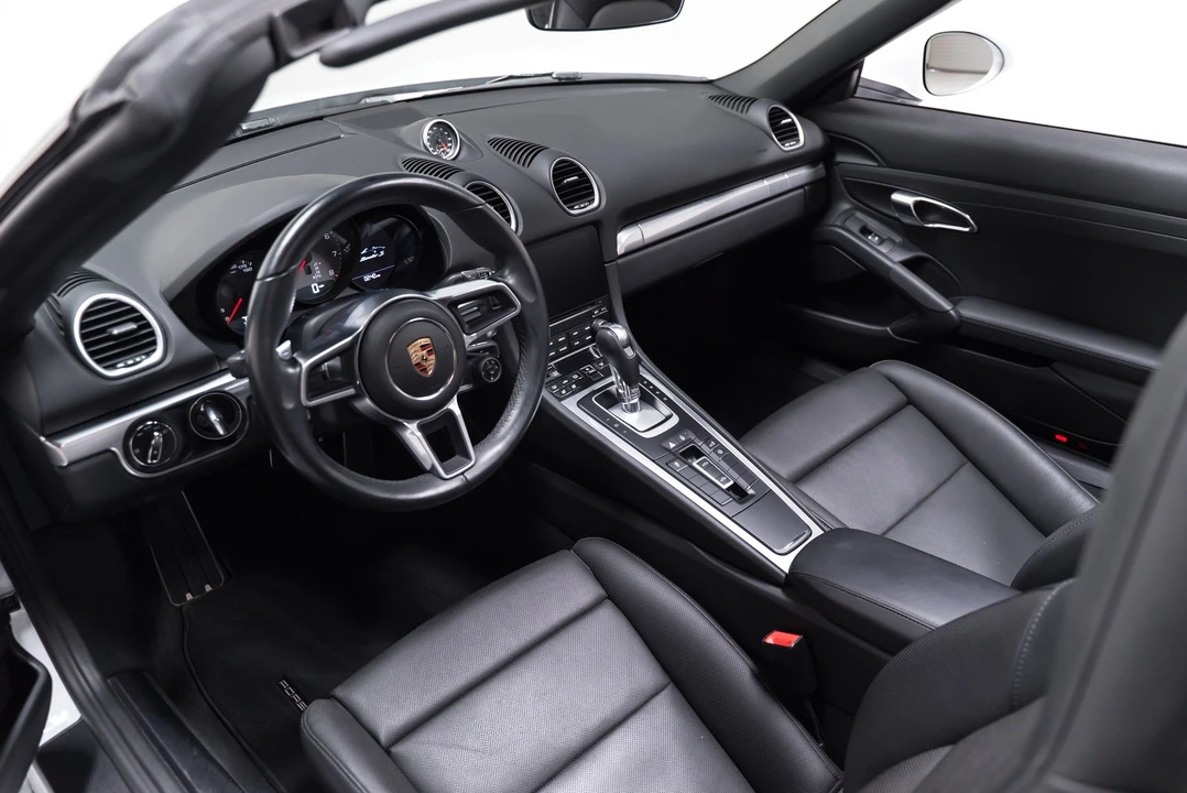 2017 Porsche 718 Boxster S - Image 16 of 30