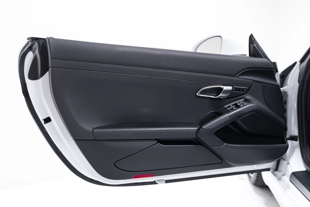 2017 Porsche 718 Boxster S - Image 27 of 30