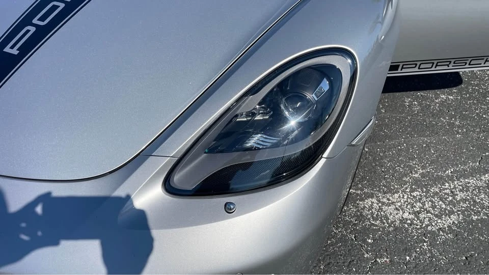 2017 Porsche 718 Cayman - Image 9 of 16