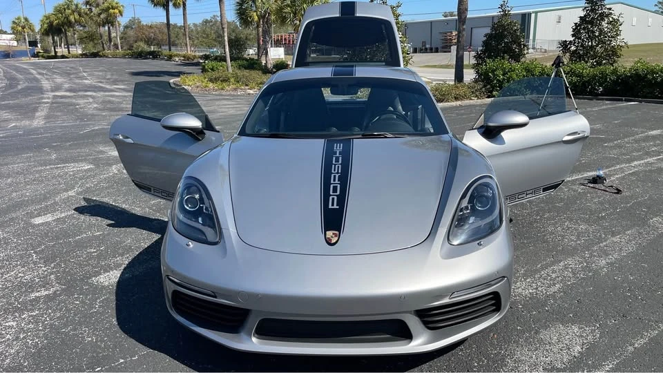 2017 Porsche 718 Cayman - Image 10 of 16
