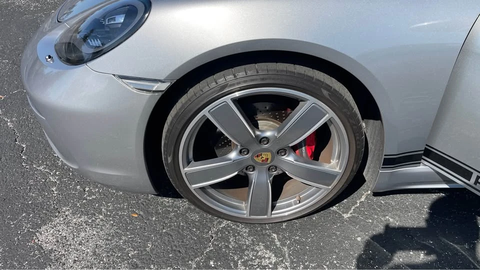 2017 Porsche 718 Cayman - Image 7 of 16