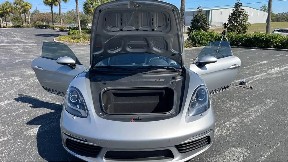 2017 Porsche 718 Cayman - Image 11 of 16